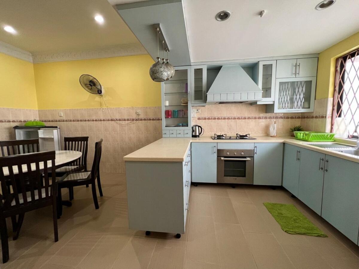 Rini Utama Homestay Skudai Zewnętrze zdjęcie