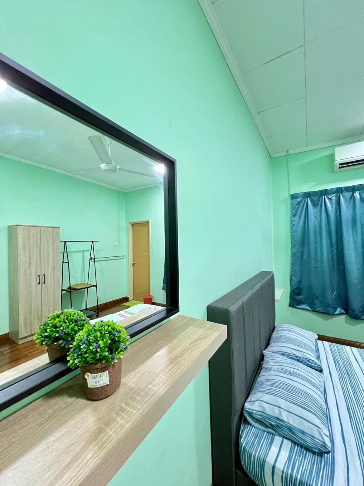 Rini Utama Homestay Skudai Zewnętrze zdjęcie